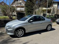Grau Gebraucht 2004 Peugeot 206 CC Platinum Cabrio | 600 € (Superpreis)