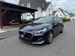 Schwarz Gebraucht 2019 Hyundai i30 Passion Limousine | 13.770 € (Fairer Preis)