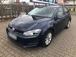 Blau Gebraucht 2015 VW Golf Limousine | 7.500 € (Fairer Preis)