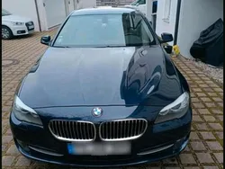 Blau Gebraucht 2010 BMW 530 Limousine | 13.500 €