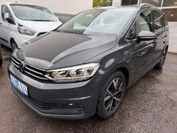 Grau Gebraucht 2020 VW Touran Highline Van / Kleinbus | 24.799 € (Guter Preis)