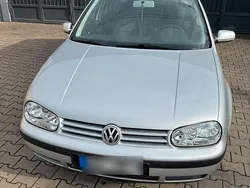 Silber Gebraucht 2000 VW Golf IV Kleinwagen | 1.600 € (Fairer Preis)