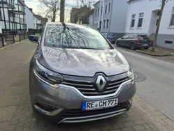 Grau Gebraucht 2017 Renault Espace Van / Kleinbus | 16.000 €