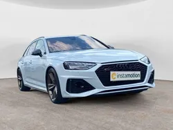 Weiß Gebraucht 2024 Audi RS4 Ambiente Kombi | 95.000 €