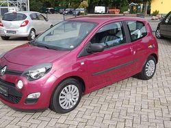 Rot Gebraucht 2014 Renault Twingo Kleinwagen | 5.650 € (Fairer Preis)