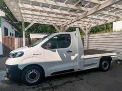 Weiß Gebraucht 2024 Toyota Proace Van | 20.000 €