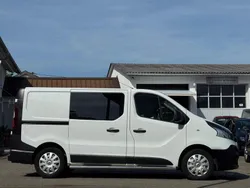 Weiß Gebraucht 2016 Renault Trafic Komfort Van | 12.990 € (Etwas zu teuer)