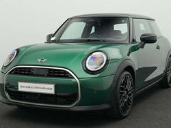 Grün Gebraucht 2024 Mini Cooper Favoured Kleinwagen | 26.969 € (Fairer Preis)