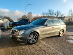 Grau Gebraucht 2008 Mercedes E220 Kombi | 12.900 €