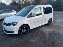 Weiß Gebraucht 2012 VW Caddy Edition Van / Kleinbus | 8.999 € (Guter Preis)