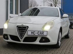 Weiß Gebraucht 2010 Alfa Romeo Giulietta Turismo Limousine | 2.490 € (Superpreis)