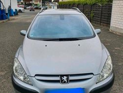 Grau Gebraucht 2005 Peugeot 307 Kombi | 2.200 € (Fairer Preis)