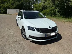 Weiß Gebraucht 2017 Skoda Octavia Drive Kombi | 14.499 € (Guter Preis)