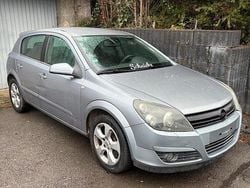 Grau Gebraucht 2005 Opel Astra Kombi | 1.100 € (Superpreis)