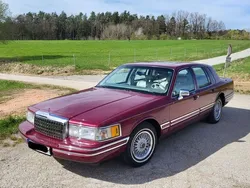 Rot Gebraucht 1992 Lincoln Town Car Limousine | 11.500 €