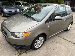 Grau Gebraucht 2012 Mitsubishi Colt Motion | 8.490 € (Teuer)