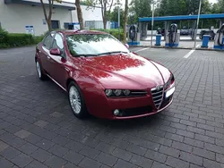 Rot Gebraucht 2006 Alfa Romeo 159 Limousine | 6.200 €