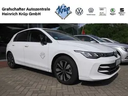 Weiß Gebraucht 2025 VW Golf VIII Goal Limousine | 30.890 €