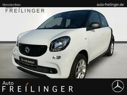 Weiß Gebraucht 2019 Smart ForFour Limousine | 13.450 € (Fairer Preis)
