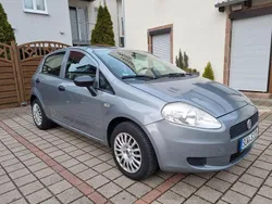 Grau Gebraucht 2011 Fiat Grande Punto Kleinwagen | 2.999 € (Fairer Preis)