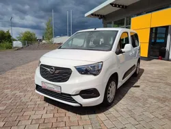 Weiß Gebraucht 2018 Opel Combo Life Edition Van / Kleinbus | 19.250 € (Fairer Preis)