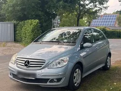 Blau Gebraucht 2007 Mercedes B170 Van / Kleinbus | 1.450 € (Guter Preis)