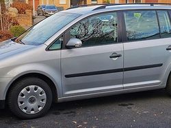 Silber Gebraucht 2004 VW Touran R Van / Kleinbus | 4.000 € (Etwas zu teuer)