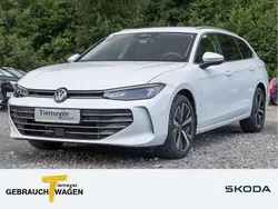 Weiß Gebraucht 2024 VW Passat Business Kombi | 33.220 € (Guter Preis)