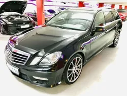 Schwarz Gebraucht 2012 Mercedes E63 AMG AMG Kombi | 30.540 €