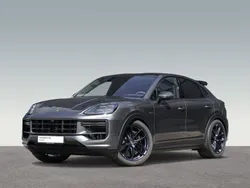 Grau Gebraucht 2024 Porsche Cayenne Turbo E-Hybrid SUV | 204.800 €