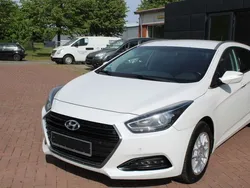 Weiß Gebraucht 2015 Hyundai i40 Trend Kombi | 4.500 € (Fairer Preis)