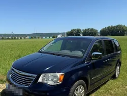 Schwarz Gebraucht 2015 Chrysler Town & Country Limited Van / Kleinbus | 9.999 €