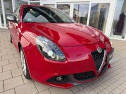 Colore esterno (alfa rot) Gebraucht 2017 Alfa Romeo Giulietta Super Limousine | 13.990 € (Etwas zu teuer)