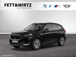Saphirschwarz metallic Gebraucht 2024 BMW X1 Shadowline SUV | 38.900 € (Fairer Preis)