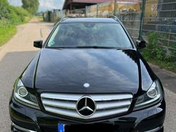 Schwarz Gebraucht 2014 Mercedes C200 Limousine | 9.999 € (Superpreis)