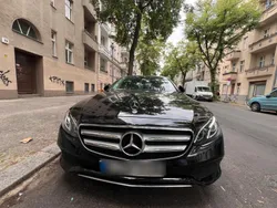 Schwarz Gebraucht 2018 Mercedes E200 Limousine | 17.500 € (Superpreis)
