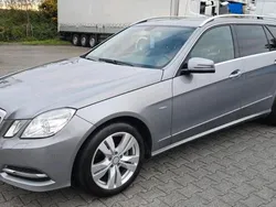 Grau Gebraucht 2011 Mercedes E220 Avantgarde Kombi | 11.500 € (Etwas zu teuer)