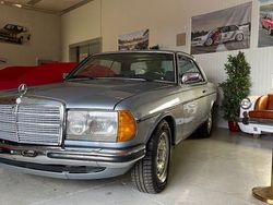 Blau Gebraucht 1984 Mercedes 230 Coupé | 9.900 €