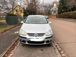 Silber Gebraucht 2004 VW Golf Comfortline Limousine | 1.999 € (Guter Preis)