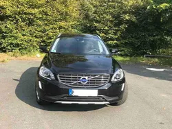 Schwarz Gebraucht 2016 Volvo XC60 Summum SUV | 15.400 € (Superpreis)