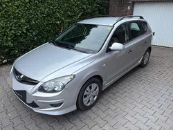 Silber Gebraucht 2012 Hyundai i30 Classic Kombi | 4.500 € (Guter Preis)