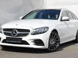 Weiß Gebraucht 2019 Mercedes C300e AMG line Limousine | 35.900 €