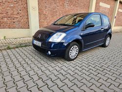 Blau Gebraucht 2004 Citroën C2 Kleinwagen | 1.100 €