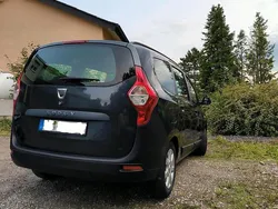 Grau Gebraucht 2013 Dacia Lodgy Van / Kleinbus | 4.400 € (Fairer Preis)