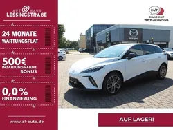 Fizzy orange metallic Gebraucht 2022 MG MG4 EV Luxury Kleinwagen | 43.639 €