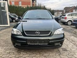 Grün Gebraucht 2004 Opel Astra Elegance Limousine | 1.990 € (Fairer Preis)