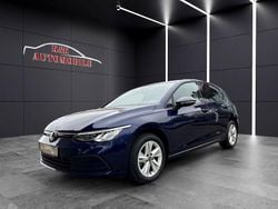 Atlantic blue metallic Gebraucht 2023 VW Golf VIII Life Limousine | 22.999 € (Superpreis)