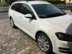 Weiß Gebraucht 2015 VW Golf VII Comfortline Kombi | 7.500 € (Fairer Preis)
