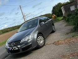 Silber Gebraucht 2006 VW Jetta Limousine | 5.499 € (Teuer)