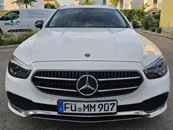 Weiß Gebraucht 2020 Mercedes E300 Avantgarde Kombi | 25.500 € (Etwas zu teuer)